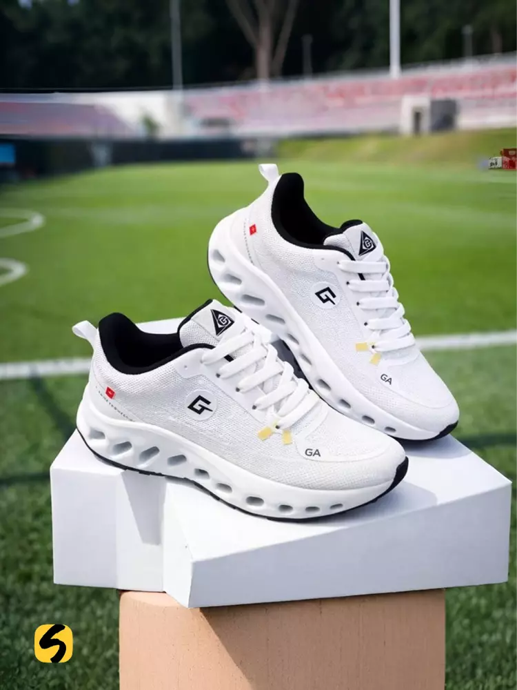 Erkaklar uchun yengil va qulay sport krasovkalari | 39-44